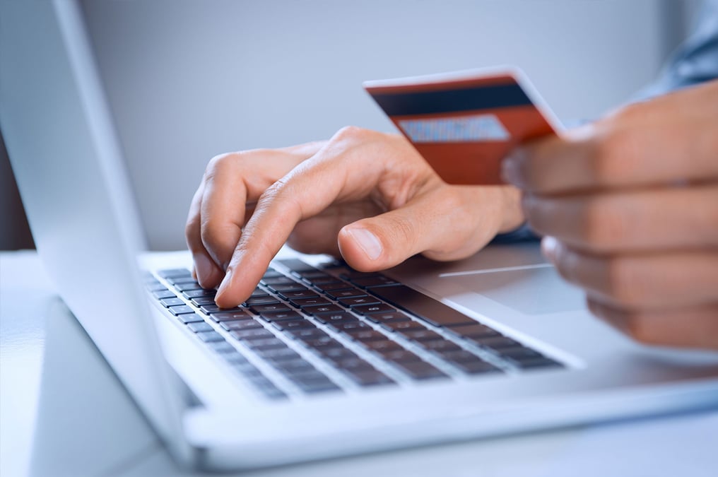 Essential Features for Designing a Robust eCommerce Payment System